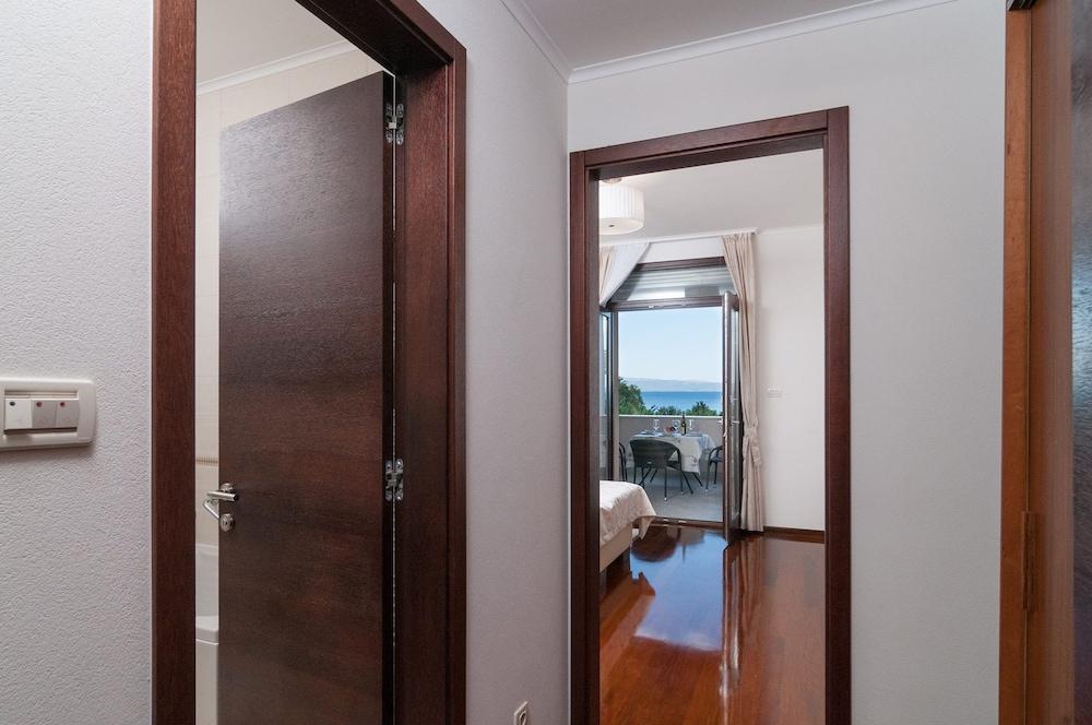 Luxury Rooms near Beach