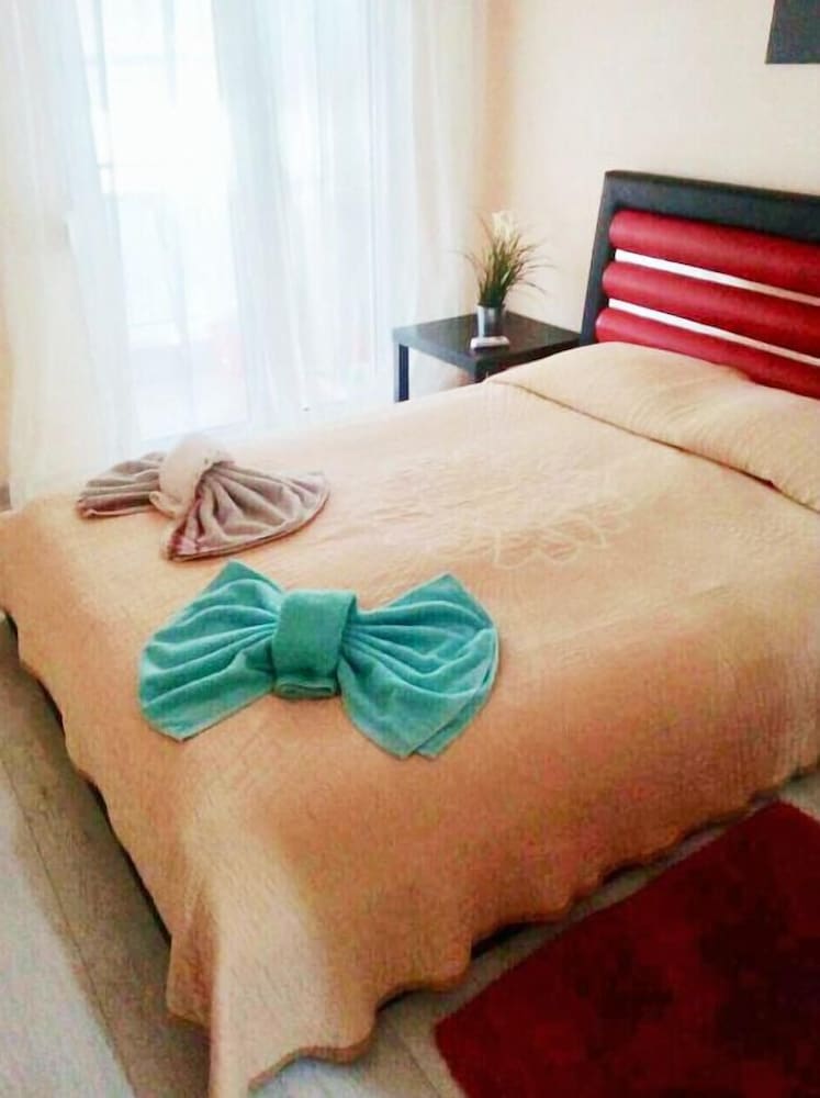 Monad Apartment Sapfous