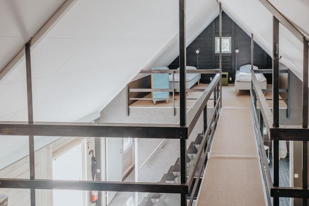 Mavens Kustnära Stugor