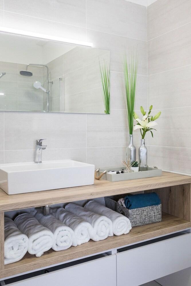 Modern and Bright Studio in Main Pedestrian Zone