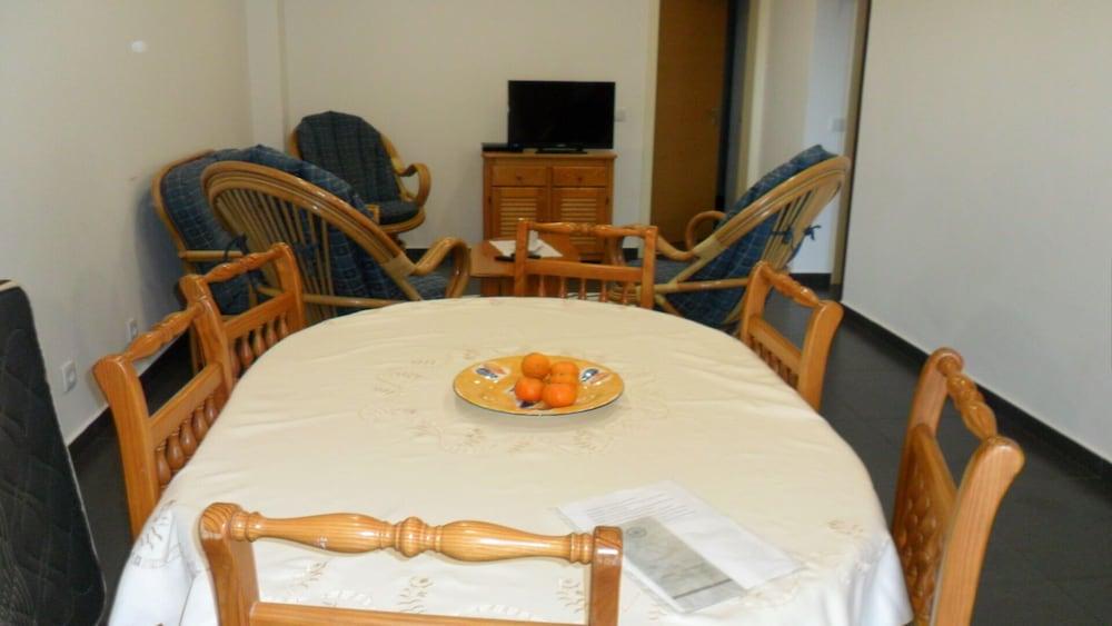 T3 Sra da Rocha by Casas & Papéis