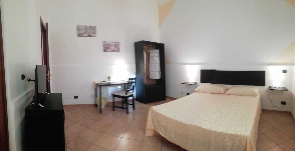 Home Fontanarossa Airport