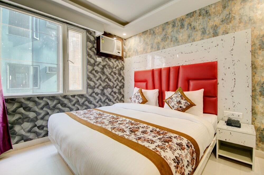 Hotel Smart Signature