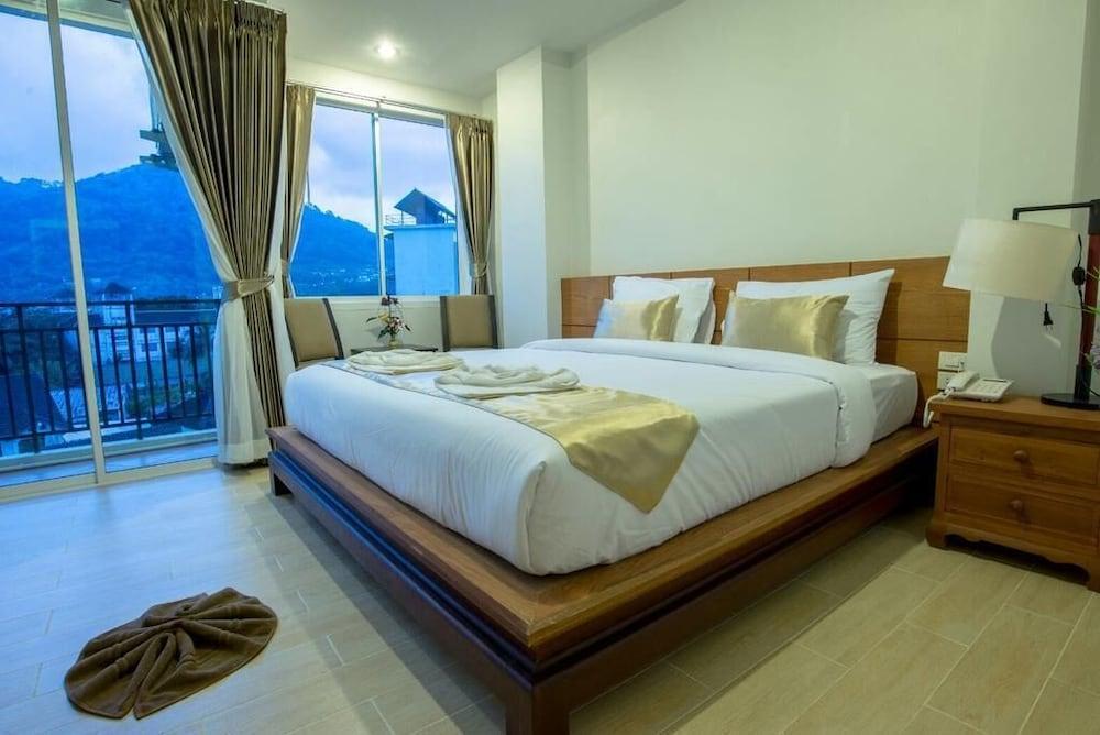 Sea Star Patong Hotel