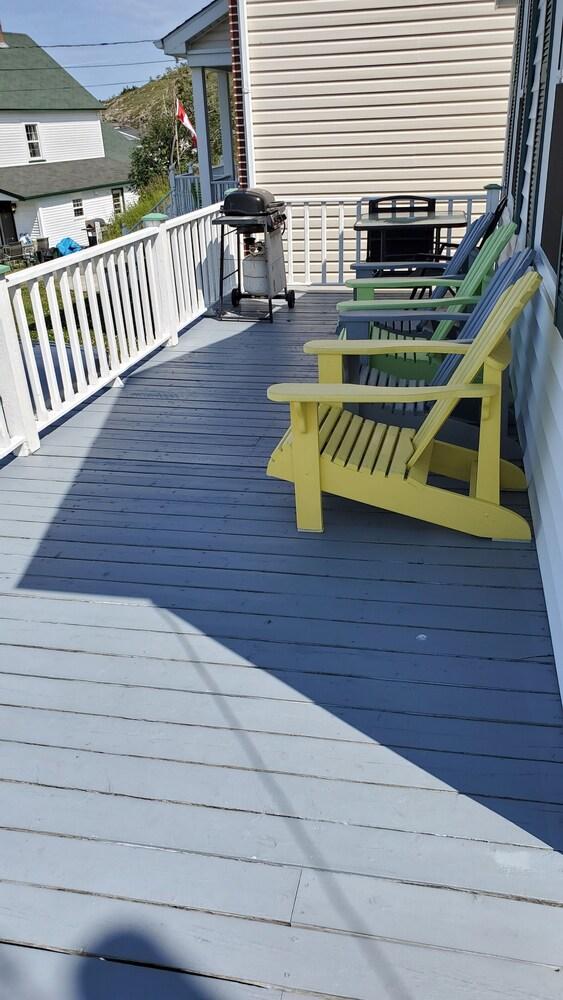 Hillside B&B Cottage