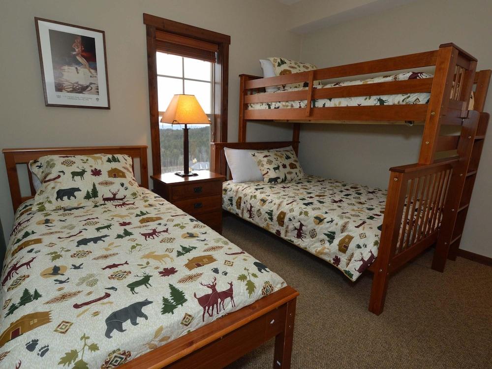 2 Br: Soaring Eagle 402