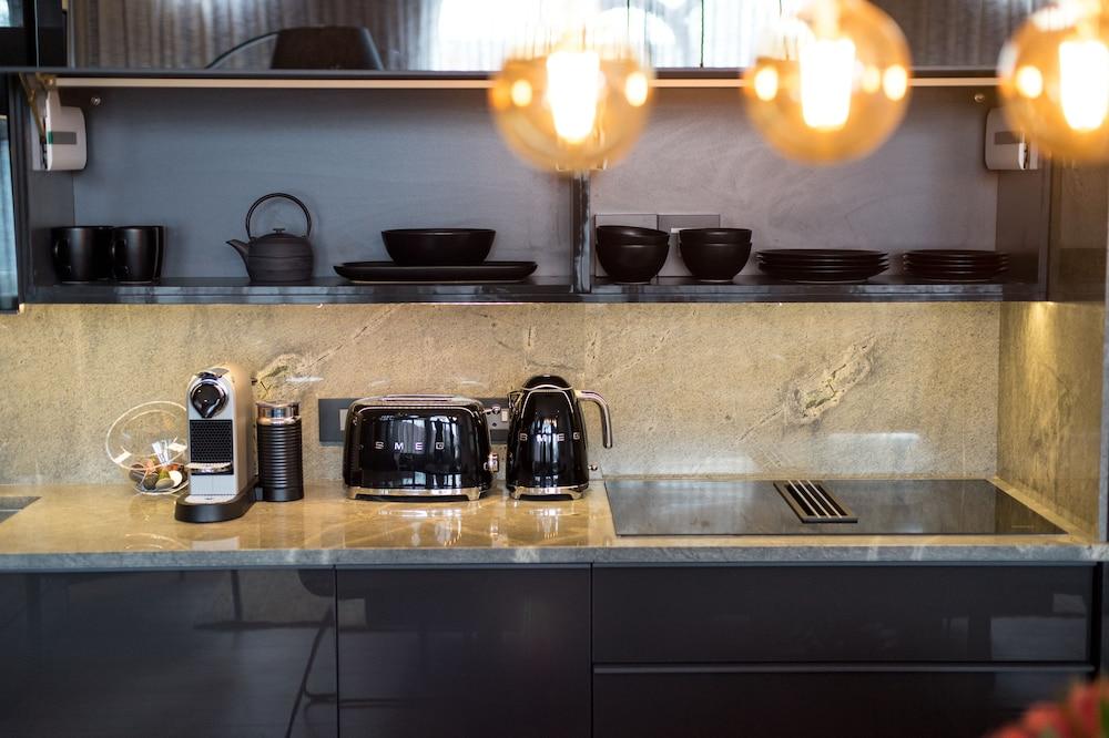 Kayleeway Apartments