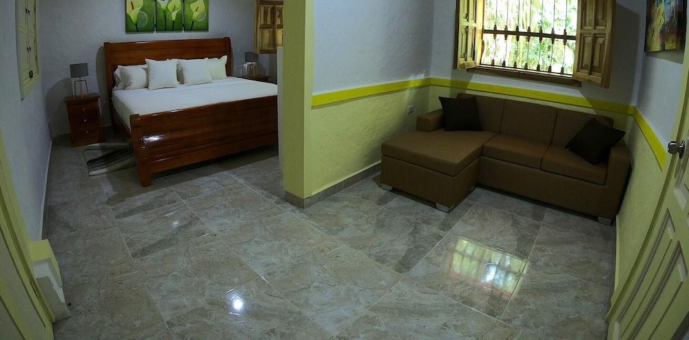 Bamboo Hotel Boutique