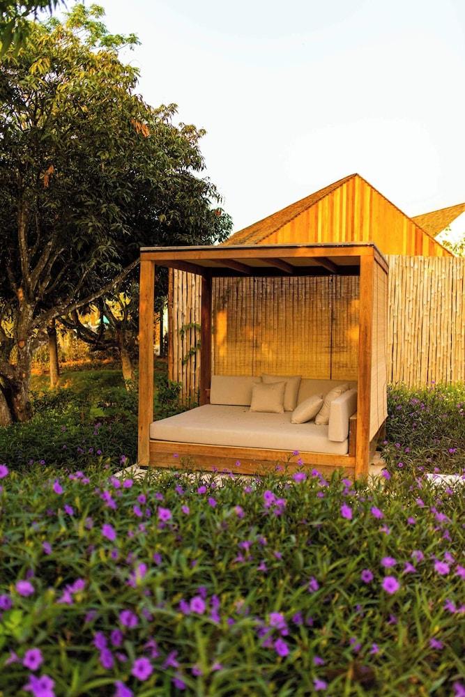 Roukh Kiri Khaoyai, The Centara Collection