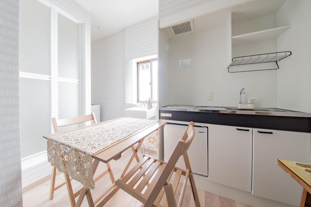 S-flat Kasugade-naka