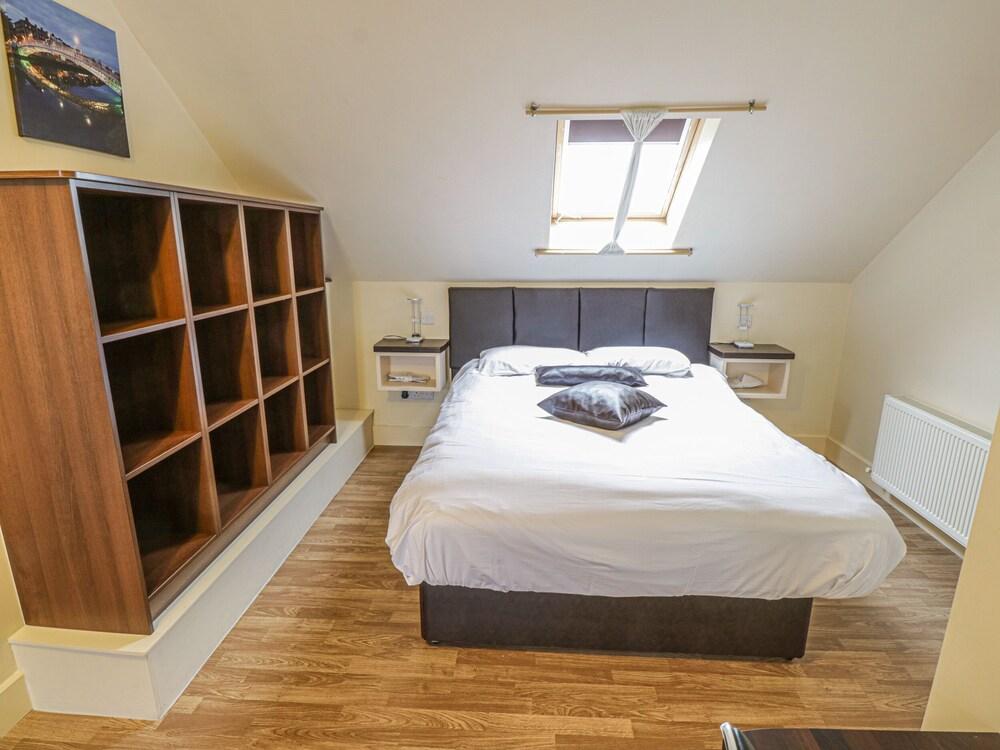 A Country View Cottage