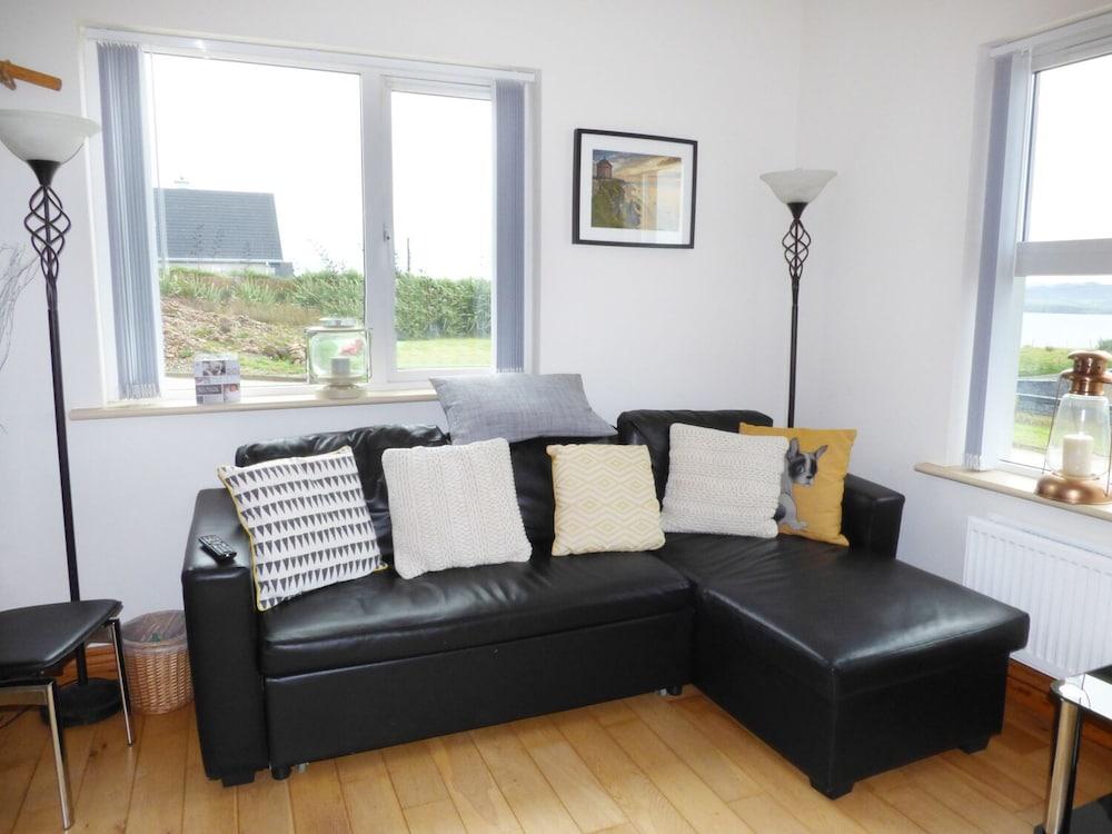 Gelmar's Coastal View