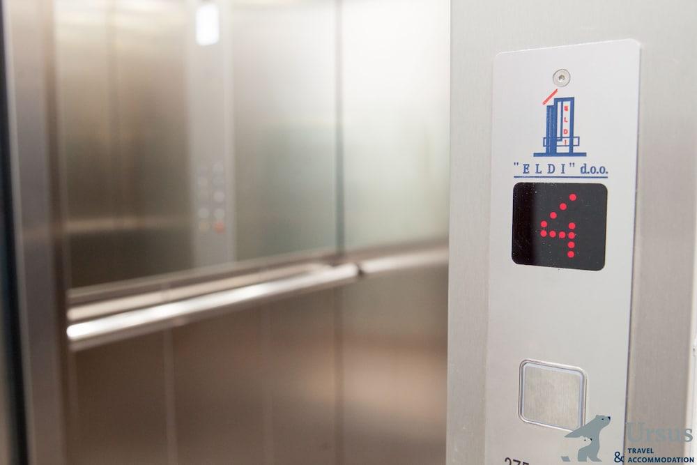 Royal View Apartment