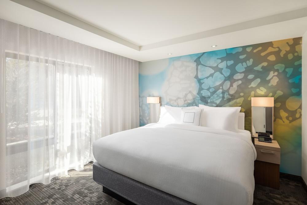 Courtyard by Marriott Seattle Northgate