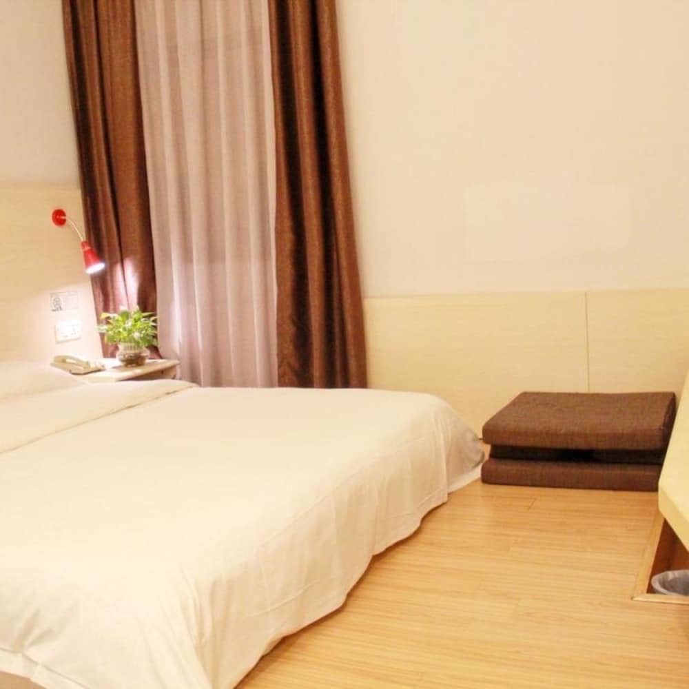 Wenxin Hotel Chigang