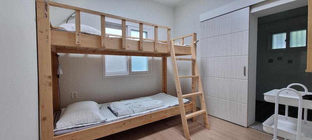 Daegu House - Hostel