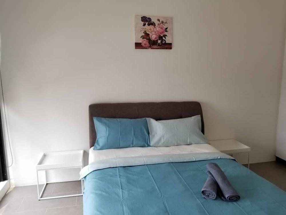 EST Link to LRT KL Sentral Bangsar