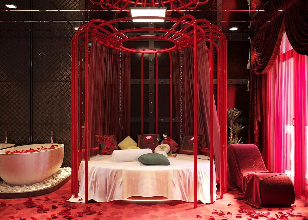 Zen Love Station - Adults Only