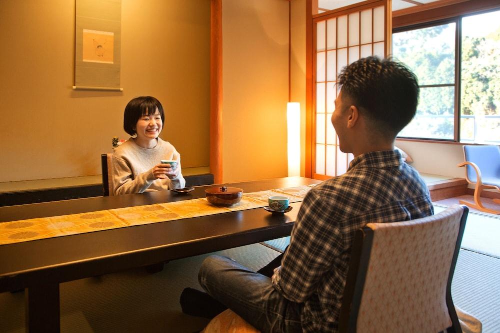 Yumoto Sakakibarakan