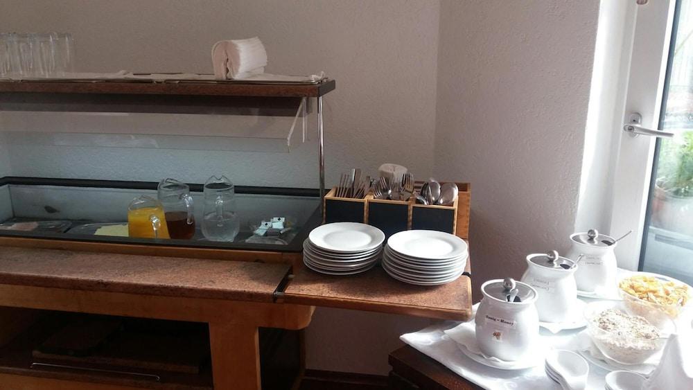 Hotel & Tenniscenter Khail