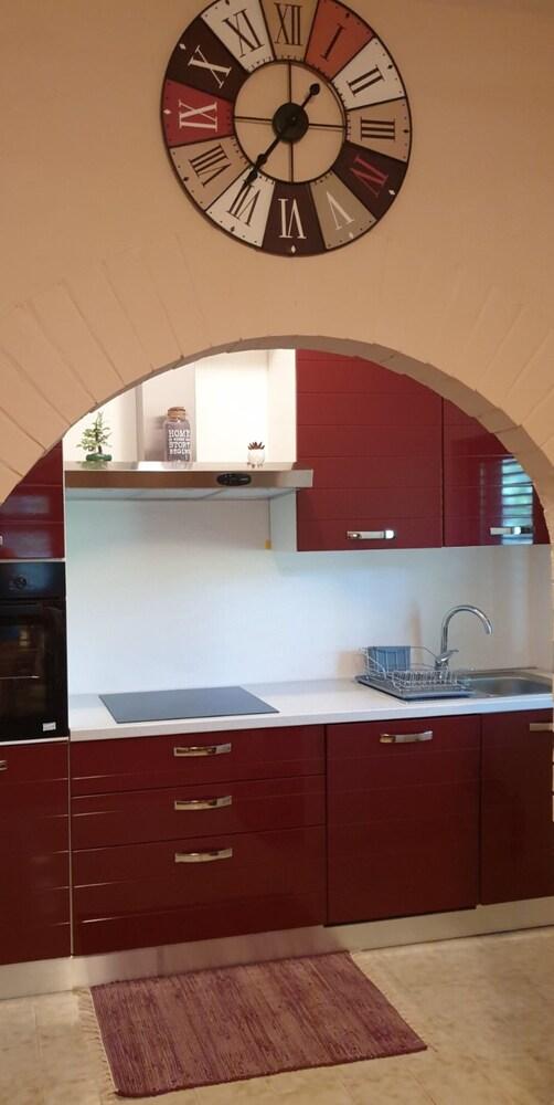 Sunflower house with a pool