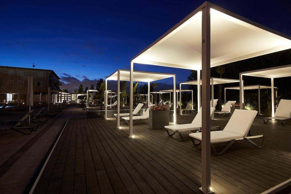 Quadrifoglio Village