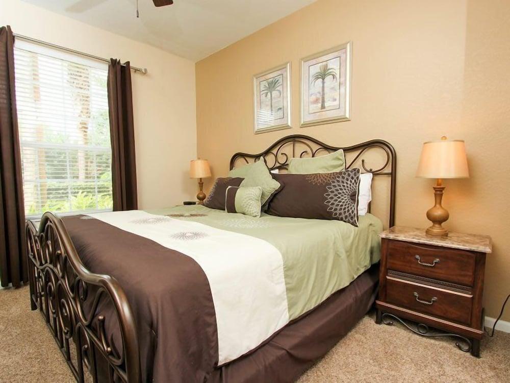 Ground Floor 3 Bedroom 2 Bath Luxury Condo