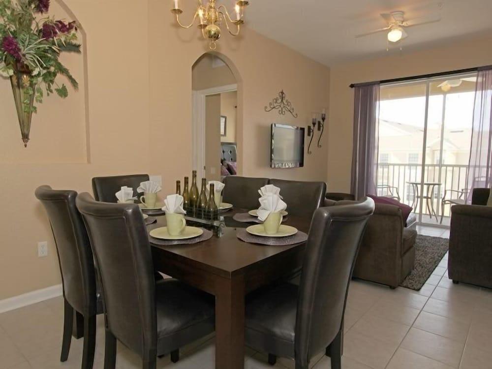 Beautiful 3 Bedroom 2 Bath Condo With a View