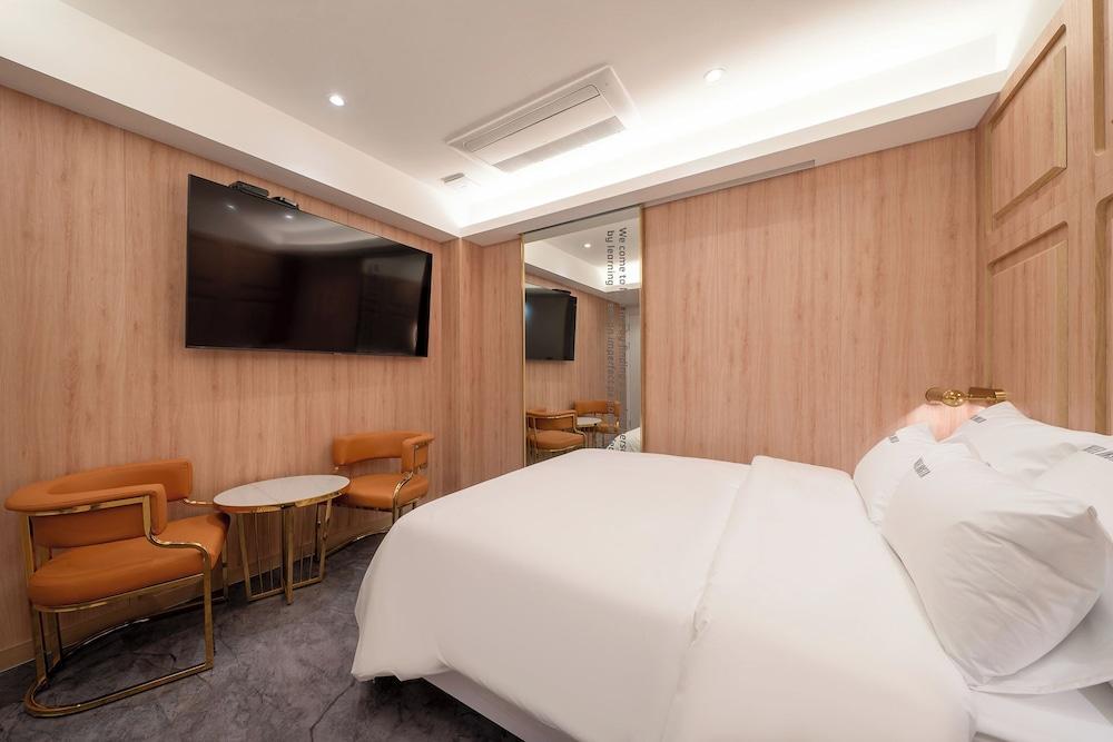 Hotel INSTA Suwon City Hall