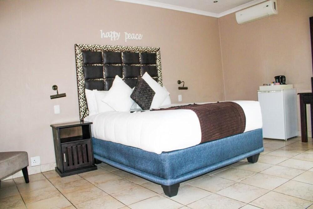 Zamambongi Guest House