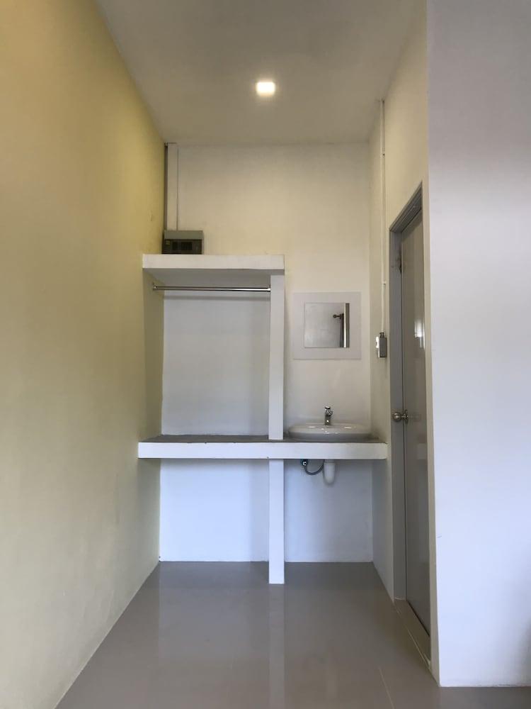 Live In Leaf KohTao - Hostel