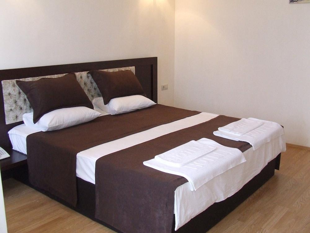 Kish Adasi - Kish Island