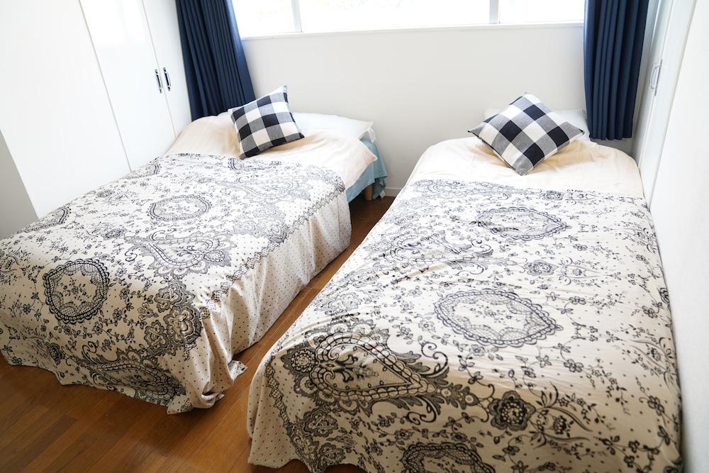 Metro Daikoku Apartment