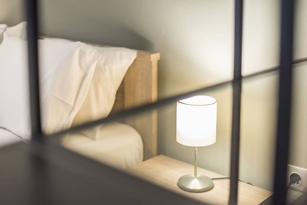 Vibrant Cozy Flat Near the Metro