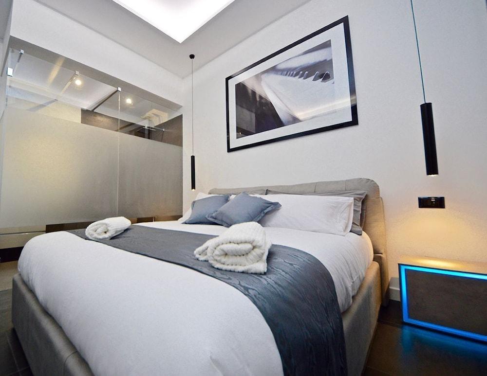 Suite Quarantotto Luxury House