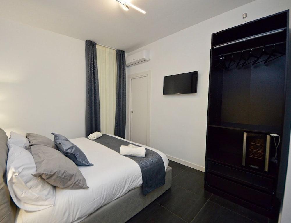 Suite Quarantotto Luxury House