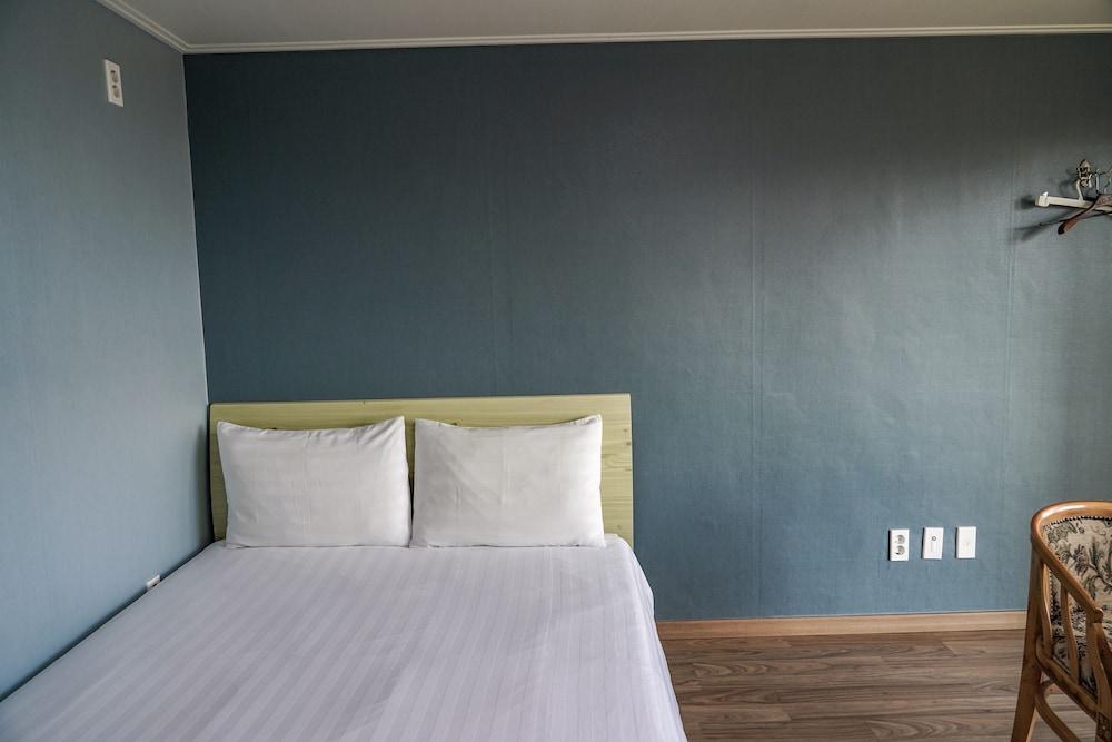 Stone and Wind Resort