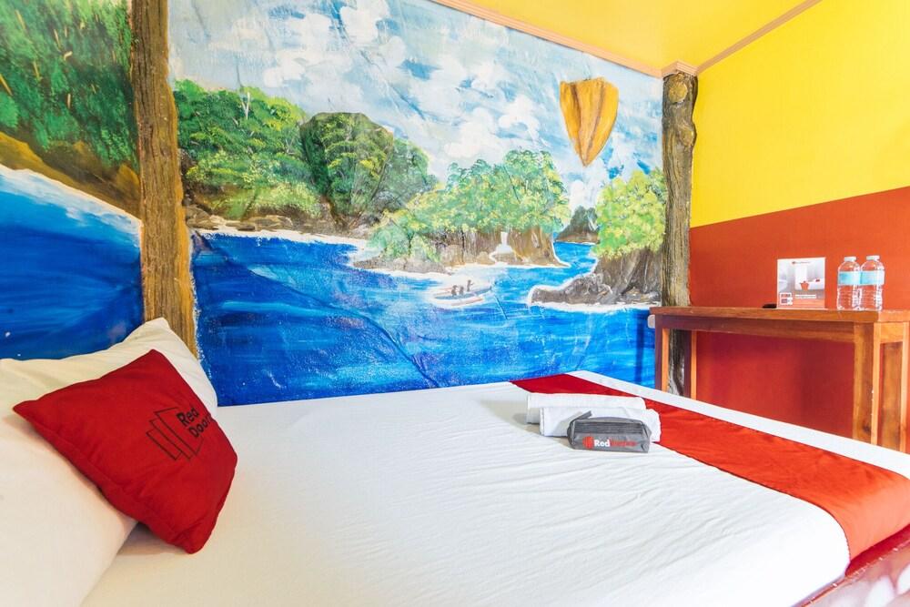 RedDoorz Plus @ San Nicolas Agoo