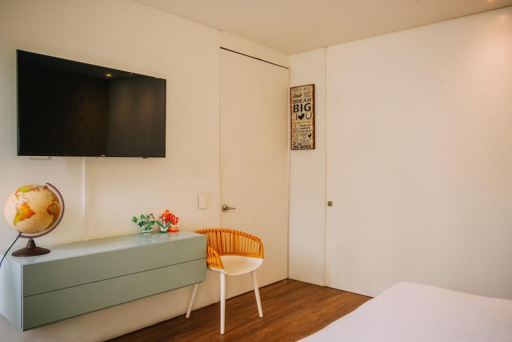 Energy Living by Nomad Guru