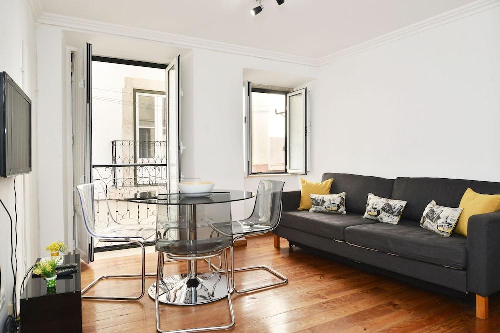 Casa Ginja - Castelo Apartment