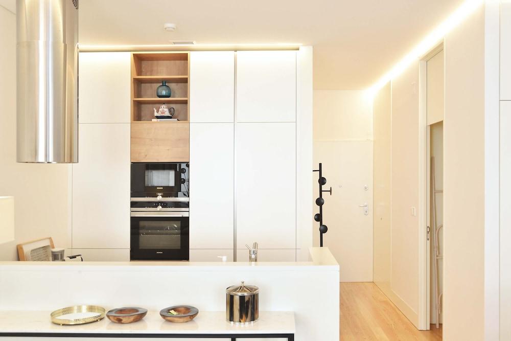 Trendy Chic Apartment