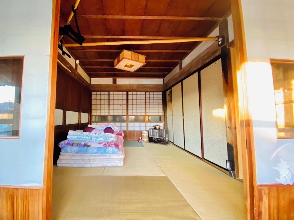 Old Folk Farm Hostel GAMP HOUSE