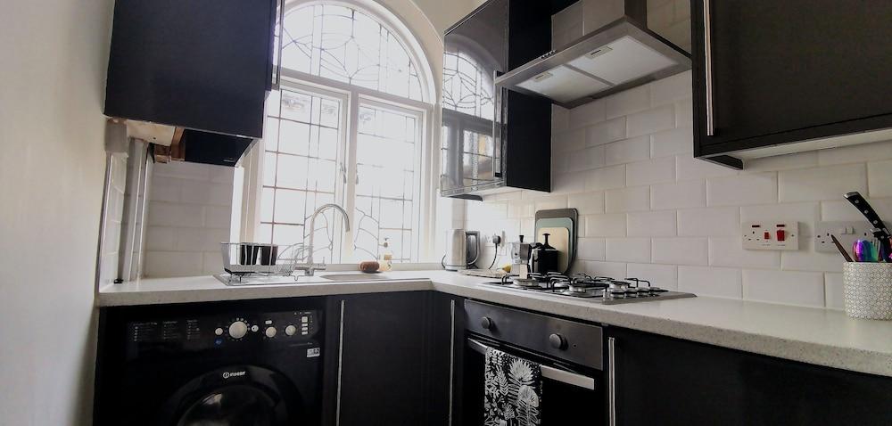 Heritage Millworkers Cosy Cottage