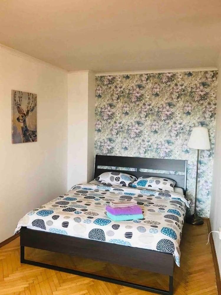 Apartment on Bolshaya Polyanka 30