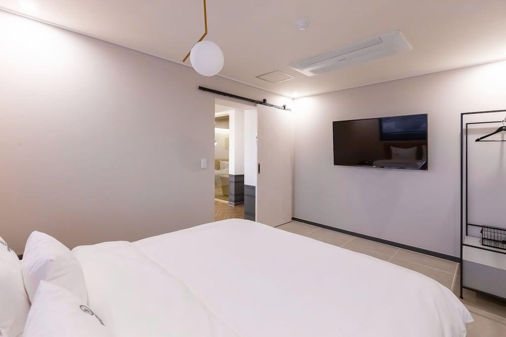 Brown Dot Hotel Sasang Renecite