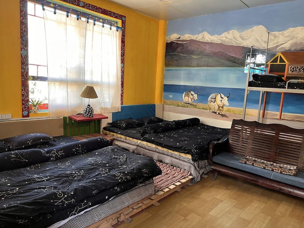 Saigonese Trekking House - Hostel