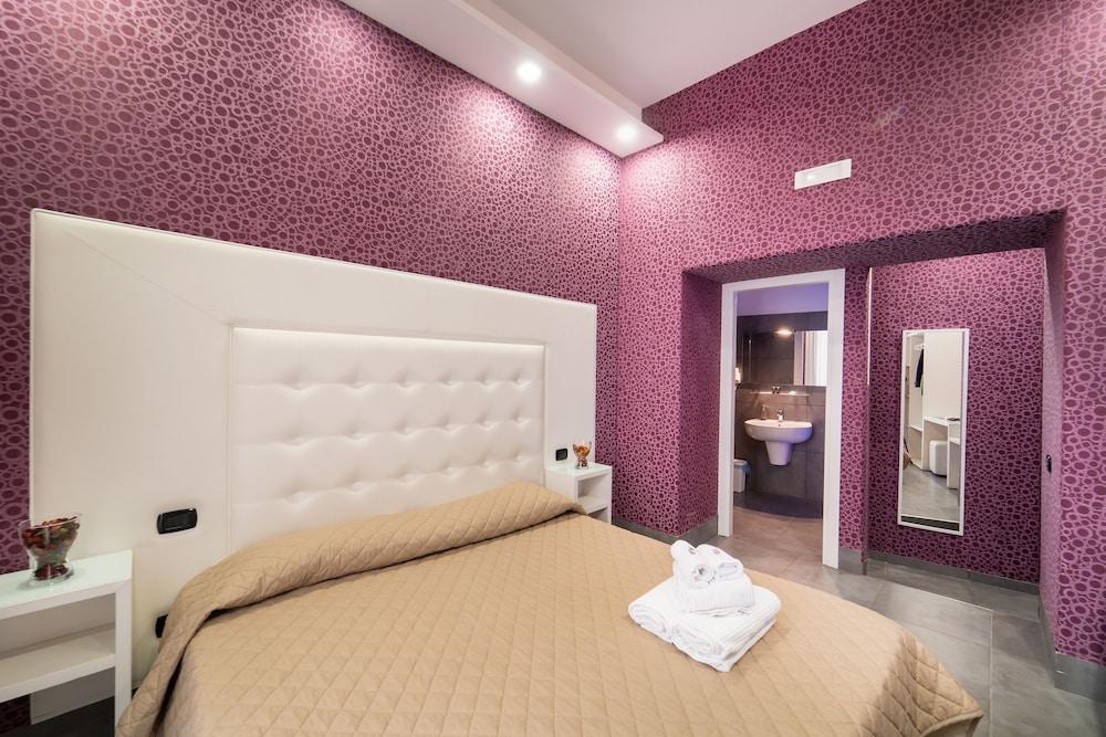 Royal Art H Spaccanapoli by ClaPa Group Dislocated Hospitality