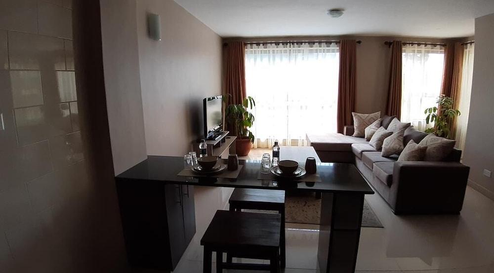 Emilia Hotel Apartments