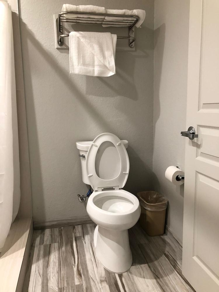 Crystal Inn Downtown