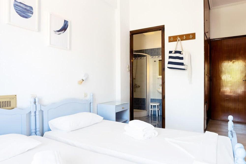 Potokaki Beachfront Hotel